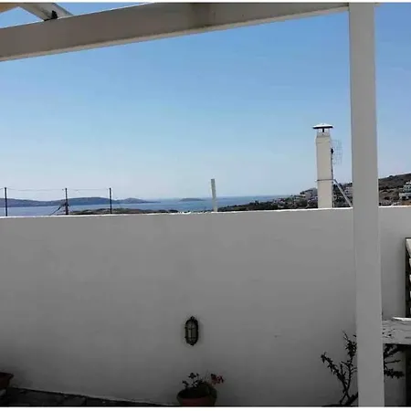 White & Blue Apartment Batsi  Exterior photo